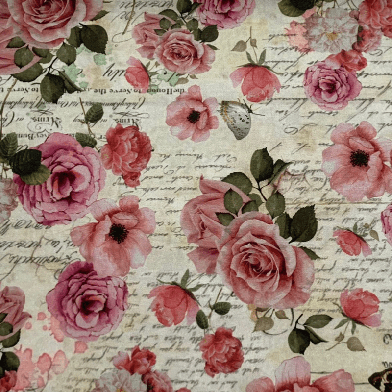 Tricoline estampa digital rosas com escritas fundo creme