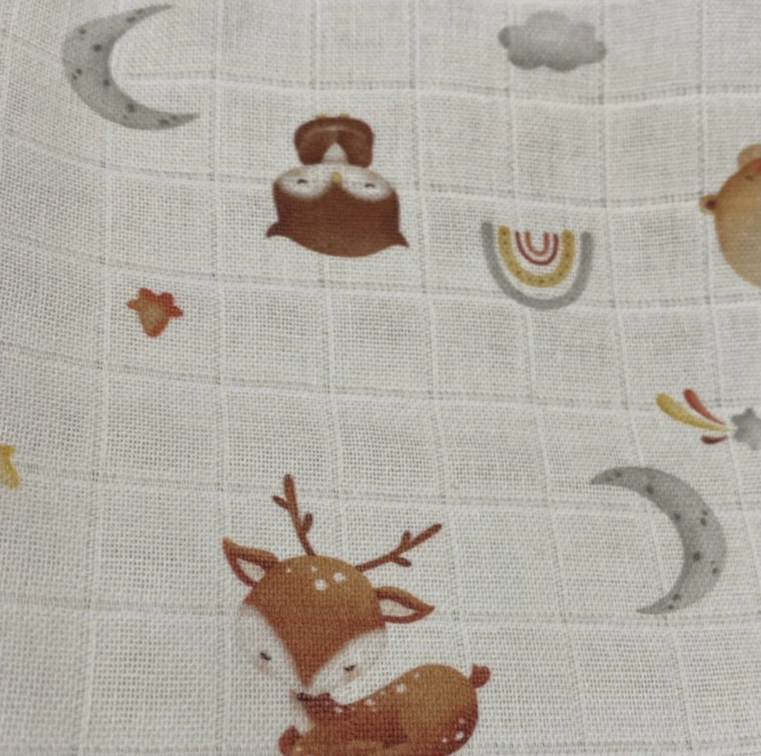 Tecido fralda digital quadriculada bichinhos da floresta - CORTES 1,00m x 0,78m