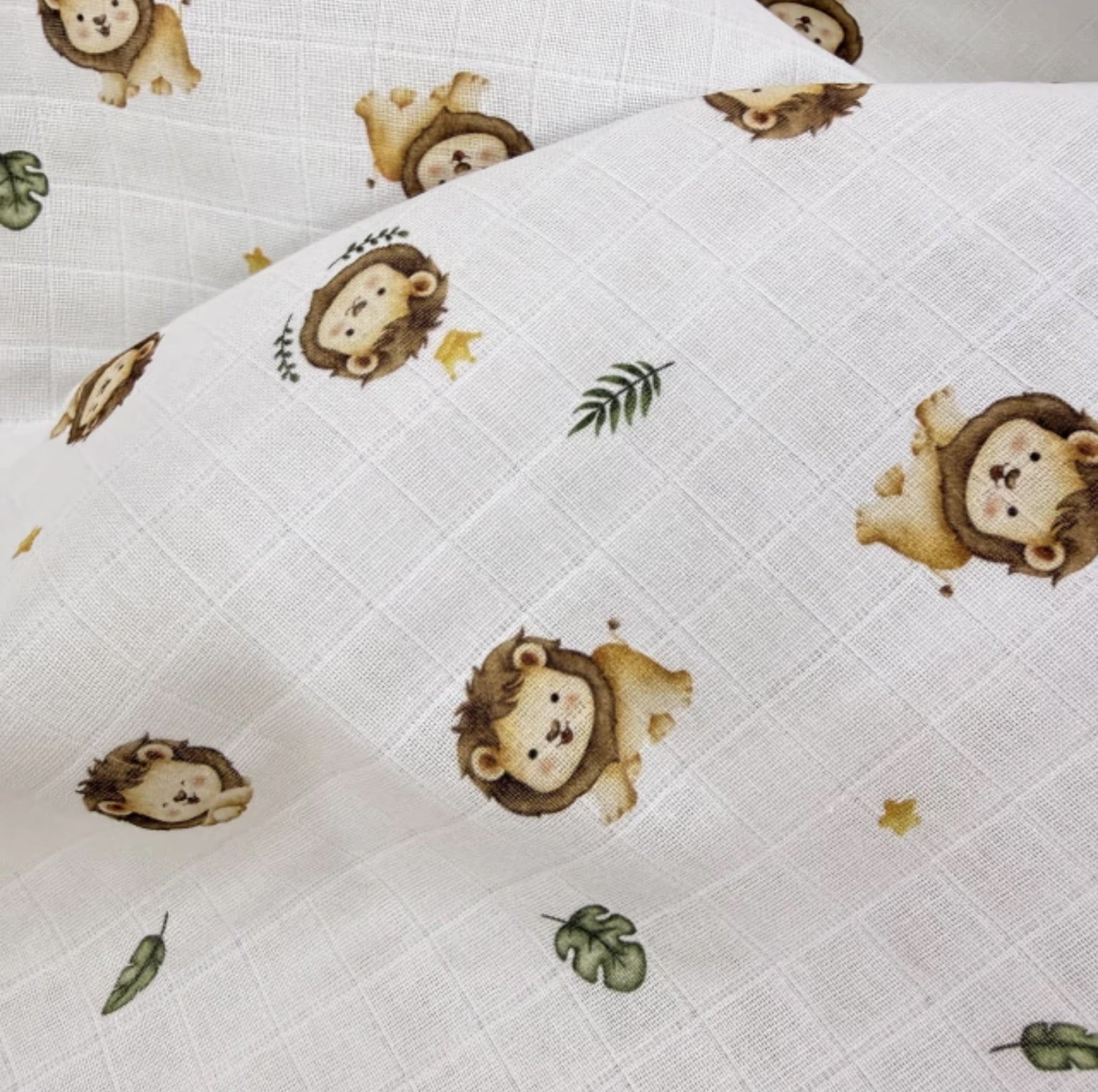 Tecido fralda digital quadriculada leão - CORTES 1,00m x 0,78m